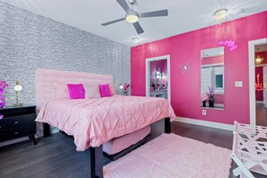 5 Schlafzimmer, Bügeleisen/Bügelbrett, kostenloses WLAN, Bettwäsche