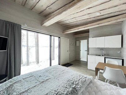 High-quality suite by the lake