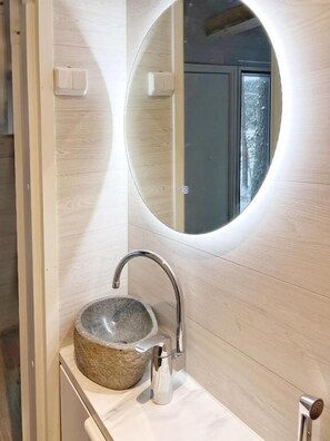 Superior Suite, Lake View, Lakeside | Bathroom | Shower, hair dryer, towels