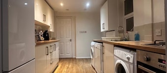 Curzon Street Retreat - 4 Beds
