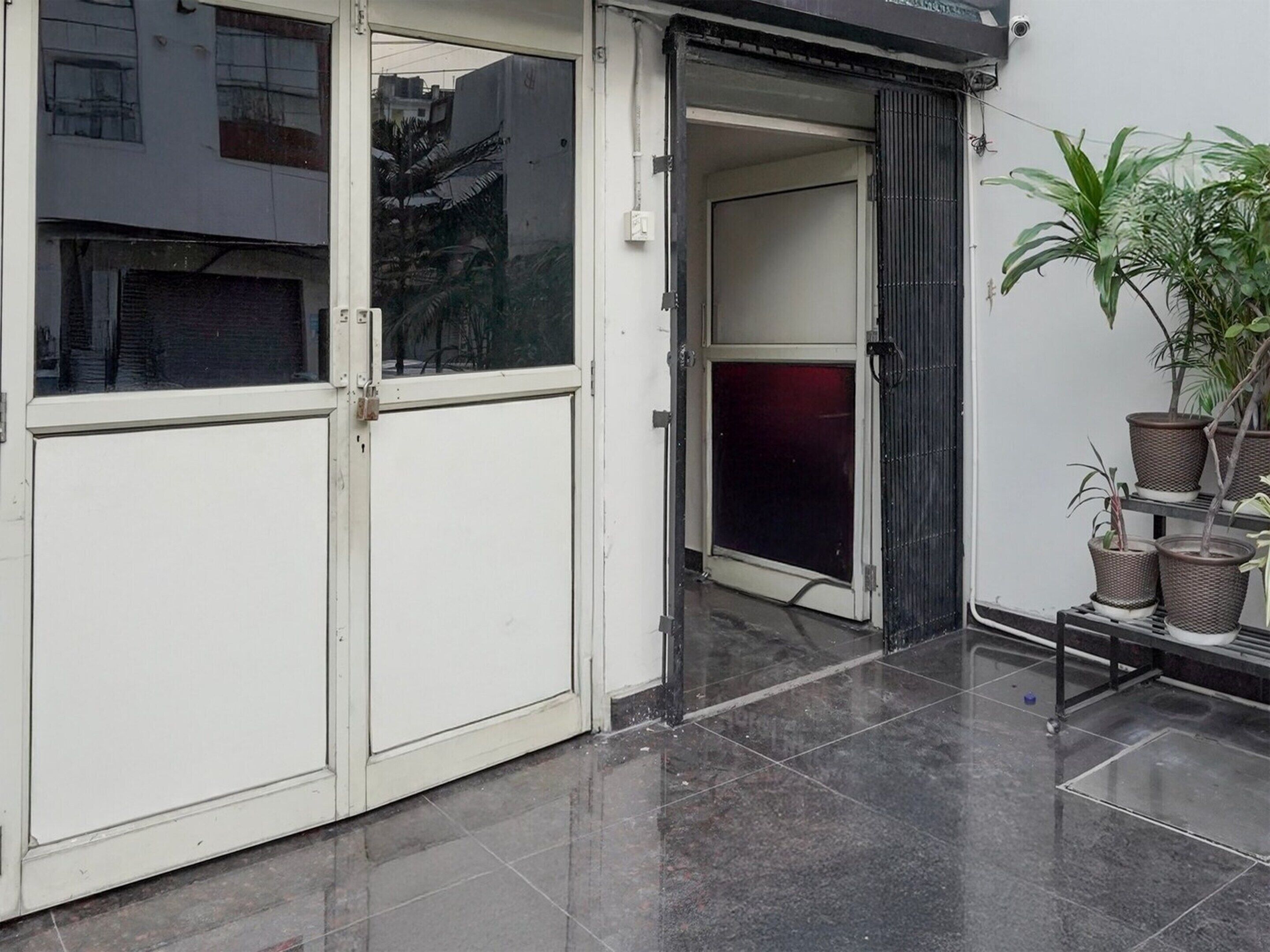 Rumah | Resepsionis