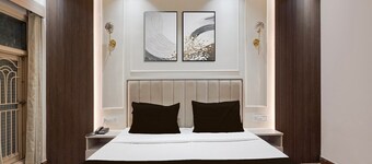 Hotel O Rudrapur Railway Junction