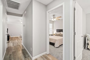 3 bedrooms, desk, iron/ironing board, WiFi