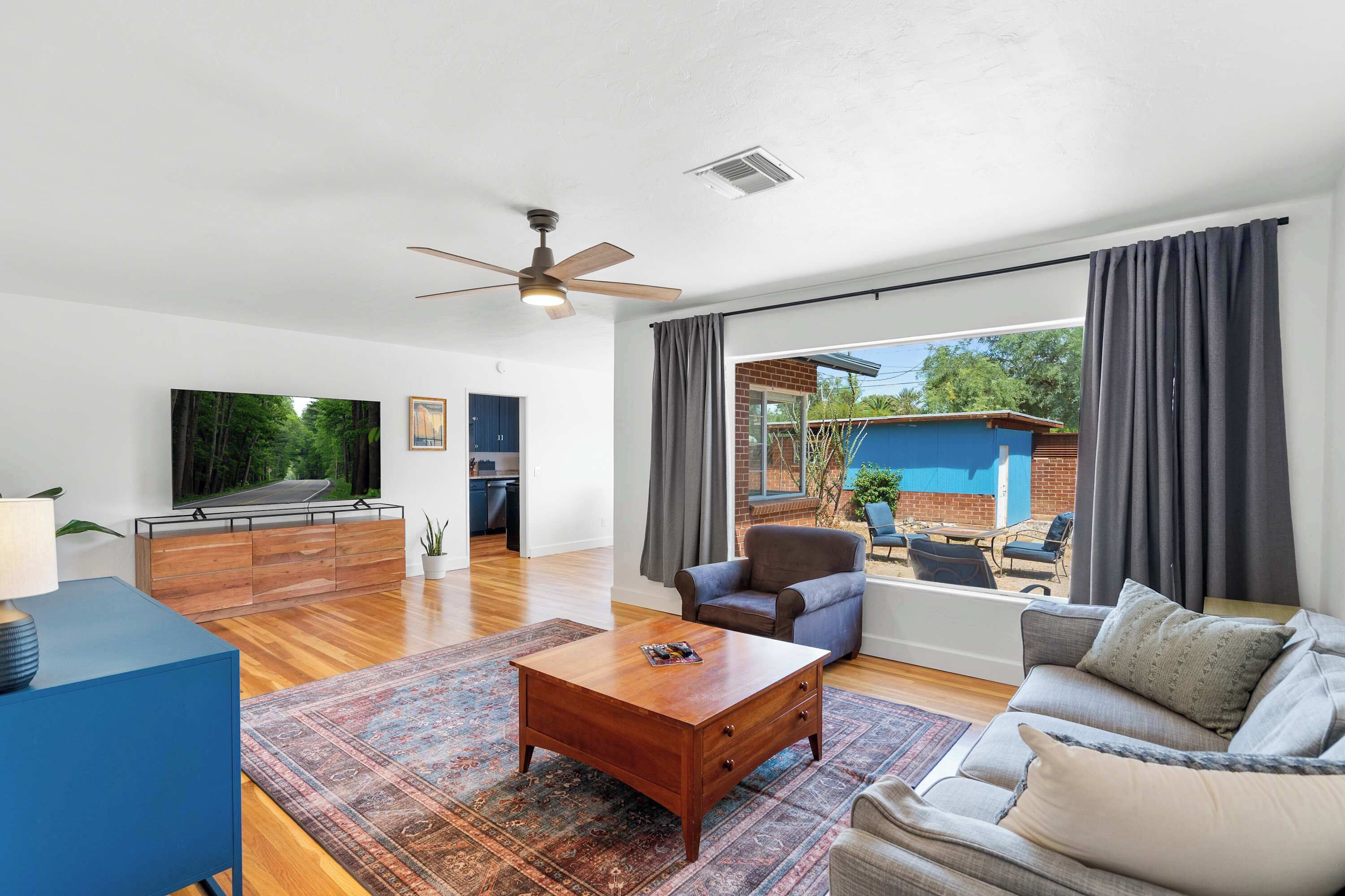 تلفزيون، مدفأة