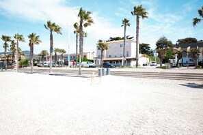 Aparcamiento en las instalaciones