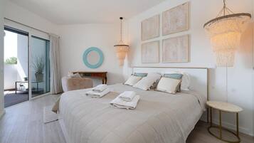 2 slaapkamers, een strijkplank/strijkijzer, wifi, beddengoed