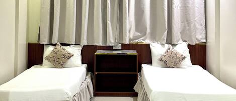 Quarto casal luxo, 2 camas de solteiro | Wi-Fi de cortesia