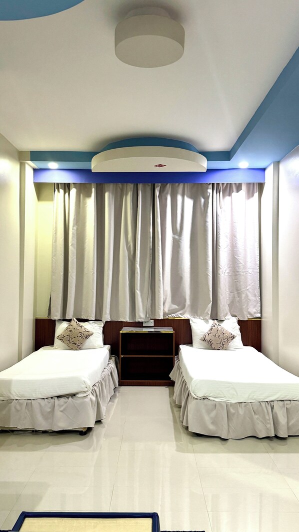 Deluxe Double Room, 2 Single Beds