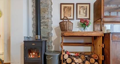 L'escambell Grau del Llop. Apartment for Rural Tourism.