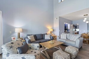 Smart TV, fireplace, DVD player