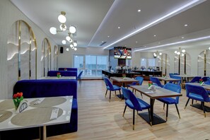 Nhà hàng