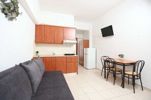 Family Apartment, 1 Bedroom | Living area