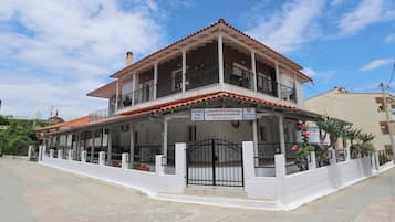 Fachada da propriedade