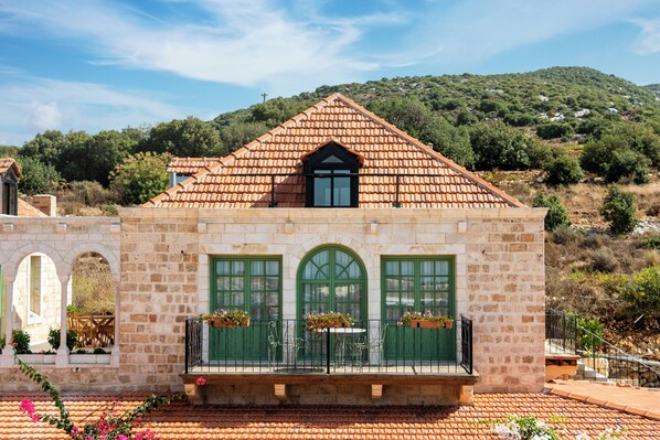 Exterior - Bait Zouzou (Batroun)