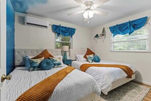 3 bedrooms, iron/ironing board, travel crib, WiFi