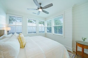 4 bedrooms, iron/ironing board, free WiFi, bed sheets