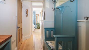 2 bedrooms, individually decorated, individually furnished, free WiFi