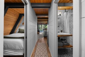 2 slaapkamers, een strijkplank/strijkijzer, wifi, beddengoed