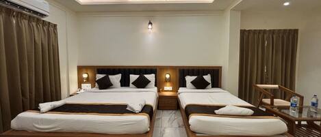 Chambre Double Deluxe | Bureau, espace de travail pour ordinateur portable, Wi-Fi gratuit