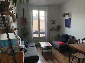 Living area - Cosy/modern/chalureux - dynamic/ambiancé (Paris)
