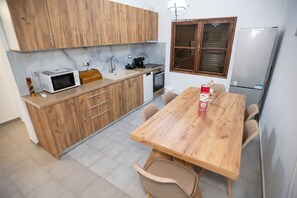 Rumah | 2 kamar tidur dan internet