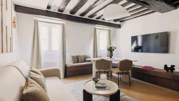 ์ํํธ | ๊ฑฐ์ค ๊ณต๊ฐ