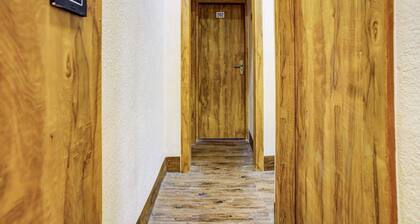 Hotel O Santacruz Railway Junction Formerly Kharsubway