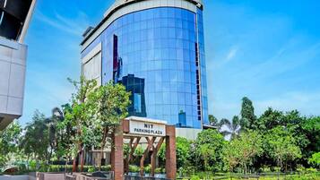 House | Bahagian luar