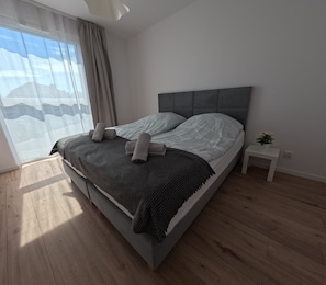 1 bedroom, iron/ironing board, WiFi, bed sheets - Modern Seaside Escape – Seapart Nowe Pogórze, Close to Gdynia (Pogórze)