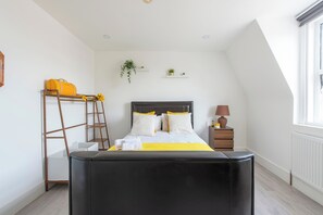 2 間臥室、免費無線上網、床單