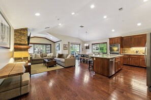 TV, fireplace - Stylish Townhome by Heavenly | TW703 (South Lake Tahoe)