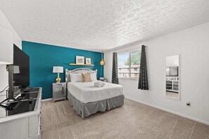 3 camere, una scrivania, ferro/asse da stiro, Wi-Fi