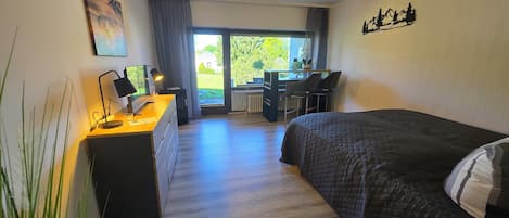 1 bedroom, iron/ironing board, internet, bed sheets