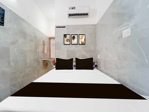 Collection O Coimbatore Hopes College