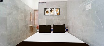 Collection O Coimbatore Hopes College