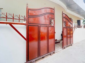 House | Reception