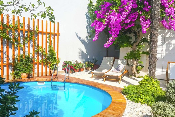 Villa (4 Bedrooms) | Exterior