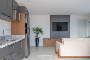 Interior - Apt w/ Pool & BBQ in Bombinhas Rna0303 (Bombinhas)