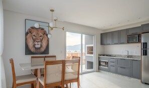 Basic Apartment | Private kitchen