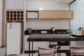 Basic Apartment | Private kitchen