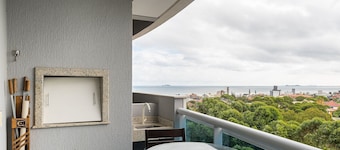 Apt W/balcony and BBQ 500m From the Beach Rml605