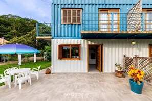 Outdoor dining - 3BR House w/ BBQ 800m From Beach Rju8301 (Bombinhas)