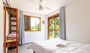 Basic Villa | 3 bedrooms - 3BR House w/ BBQ 800m From Beach Rju8301 (Bombinhas)