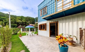 Outdoor dining - 3BR House w/ BBQ 800m From Beach Rju8301 (Bombinhas)