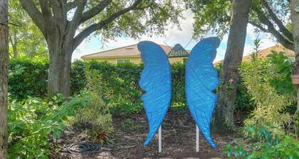 Lake View & Screened Balcony: Estero Getaway!