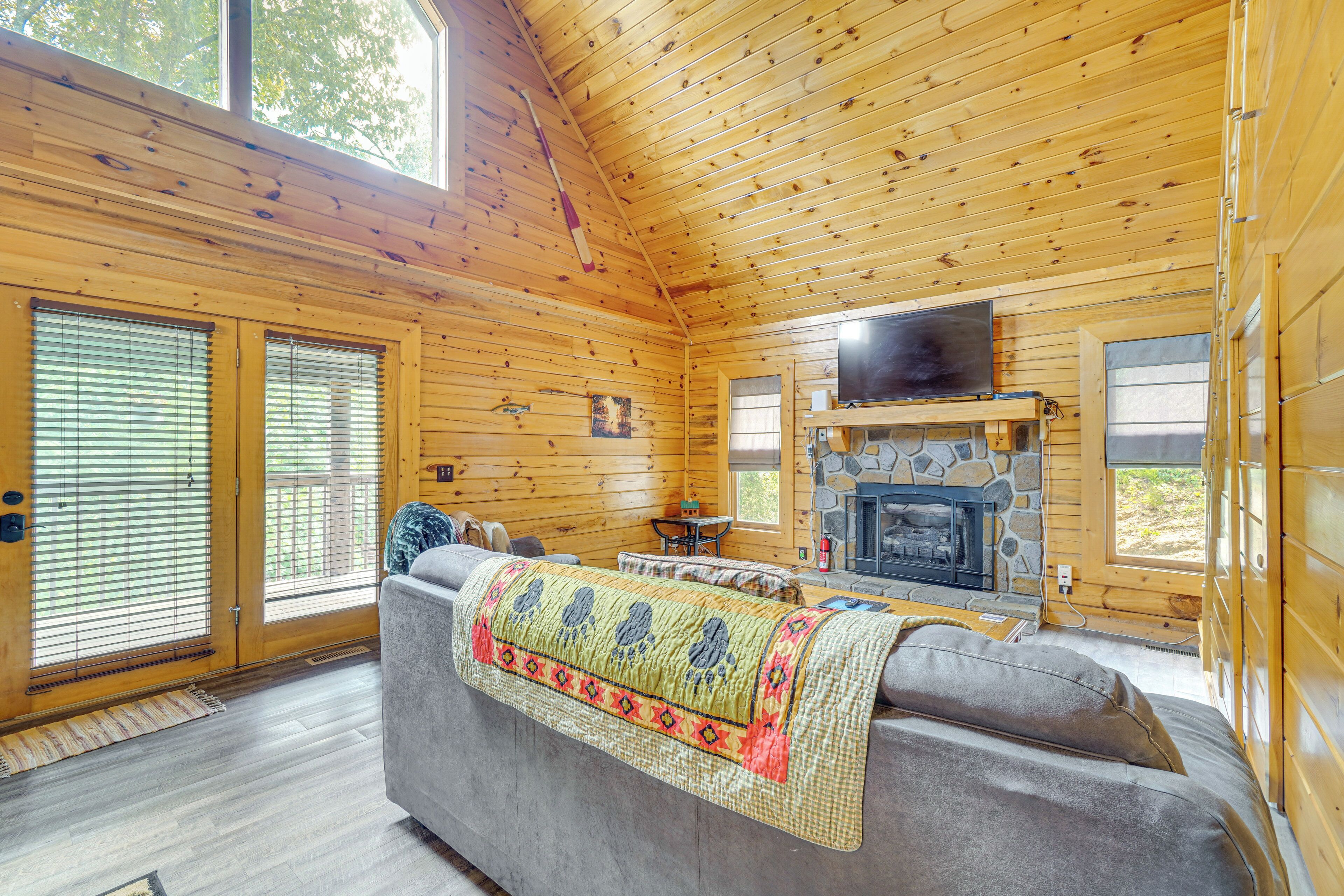 Rumah (2 Bedrooms) | Interior