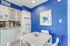 Apartment (1 Bedroom) | Interior