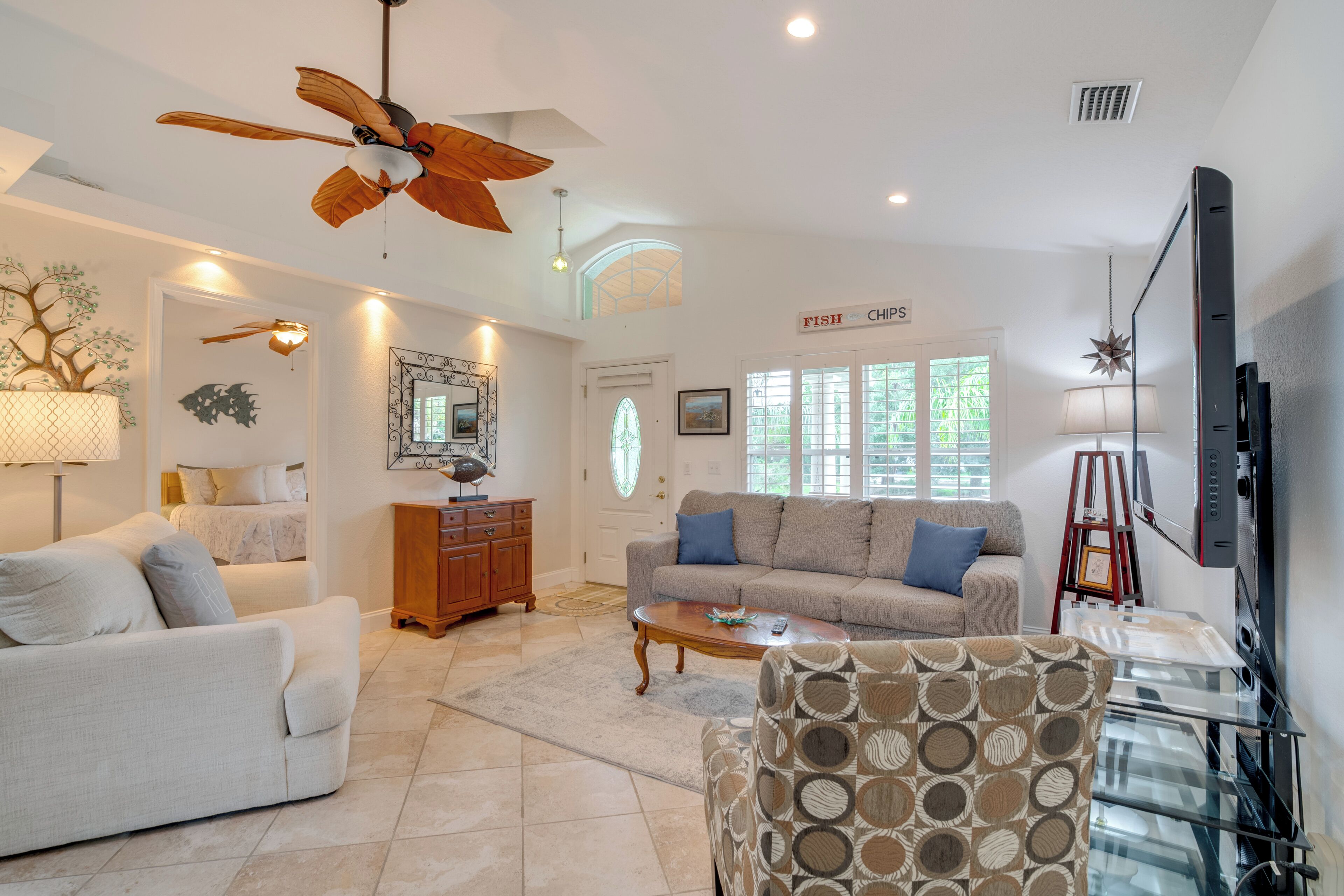 House (2 Bedrooms) | Interior