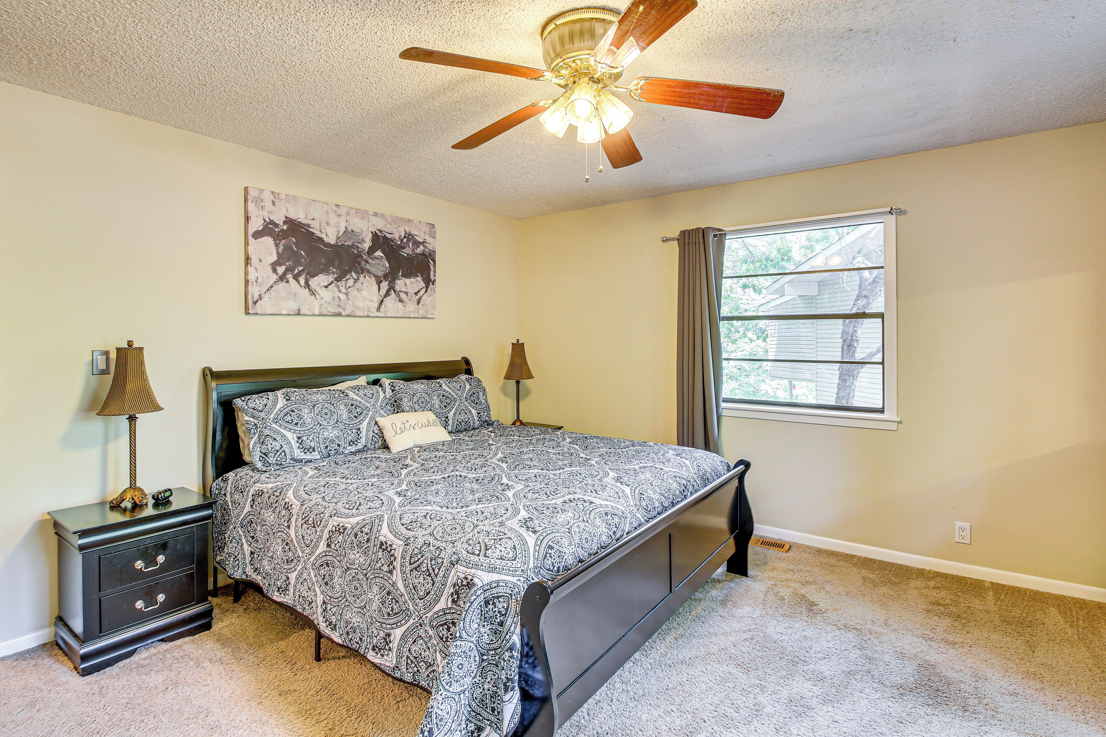 House (2 Bedrooms) | Interior