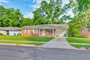 House (3 Bedrooms) | Interior - Fish, Hike & Relax: North Little Rock Gem w/ Yard (North Little Rock)